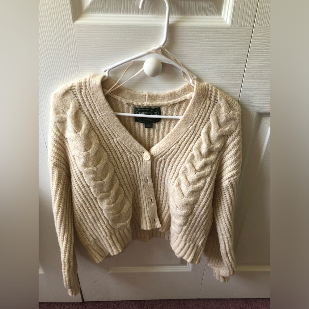American Eagle Sweater